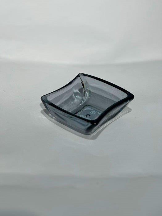 b5bed7ff-9902-403b-8047-bcf66fa2f575