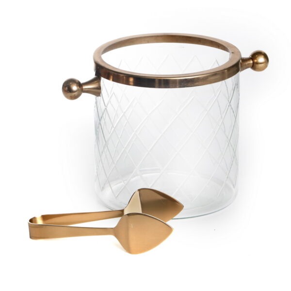 3acc6c7d-9d58-4ef1-b355-810f8ab1e3cd