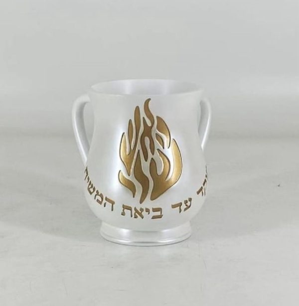 8a4e96e4-1de3-46b4-a566-6ada490db6ee