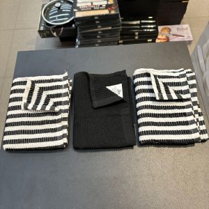 925c66c0-570b-4e40-8988-9b15615fad00