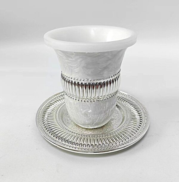 79e7766a-8833-41b9-98fd-93eba2f7f1d8