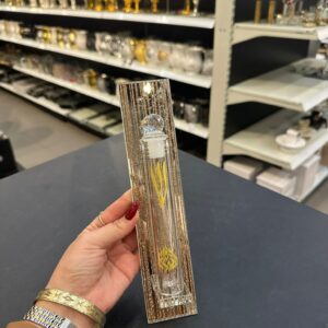 d4c2d5fe-270f-48fd-8072-98978b5c6416