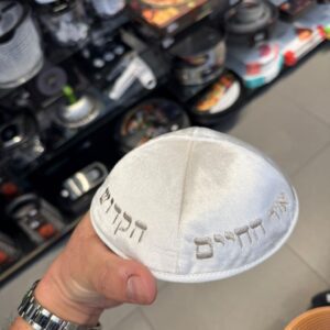 d56be146-cbaa-4614-8b8c-8c639169bf2e